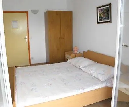 Jakov Apartmán