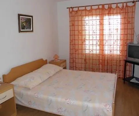 Jakov