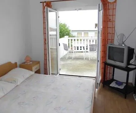 Jakov Apartamento