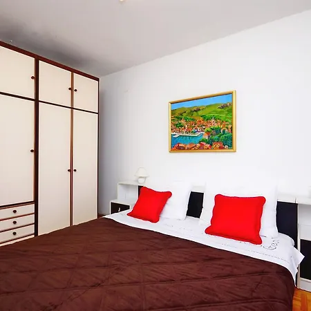 Jakov Apartamento *